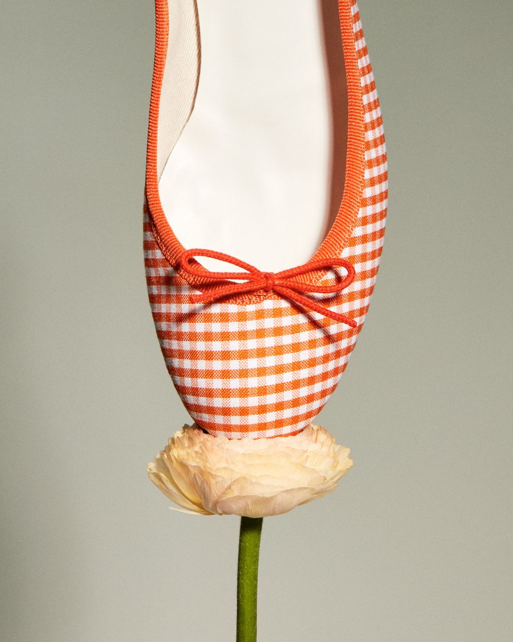 Fashion Week Paris Spring/Summer 2024 look 48 from the Repetto collection womenswear accessories