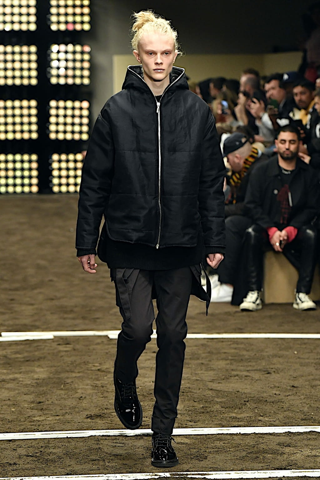 Fashion Week Paris Fall/Winter 2020 look 2 from the Rhude collection menswear