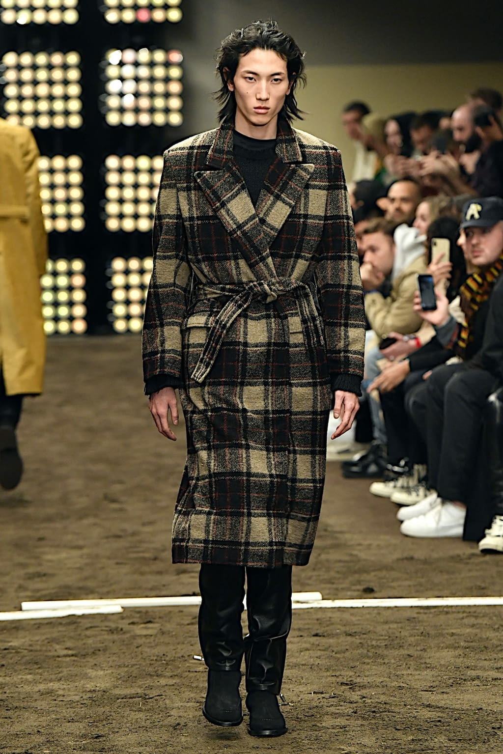 Fashion Week Paris Fall/Winter 2020 look 6 from the Rhude collection menswear