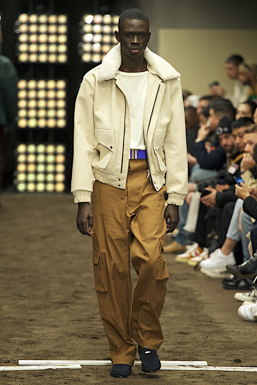 Fashion Week Paris Fall/Winter 2020 look 15 from the Rhude collection 男装