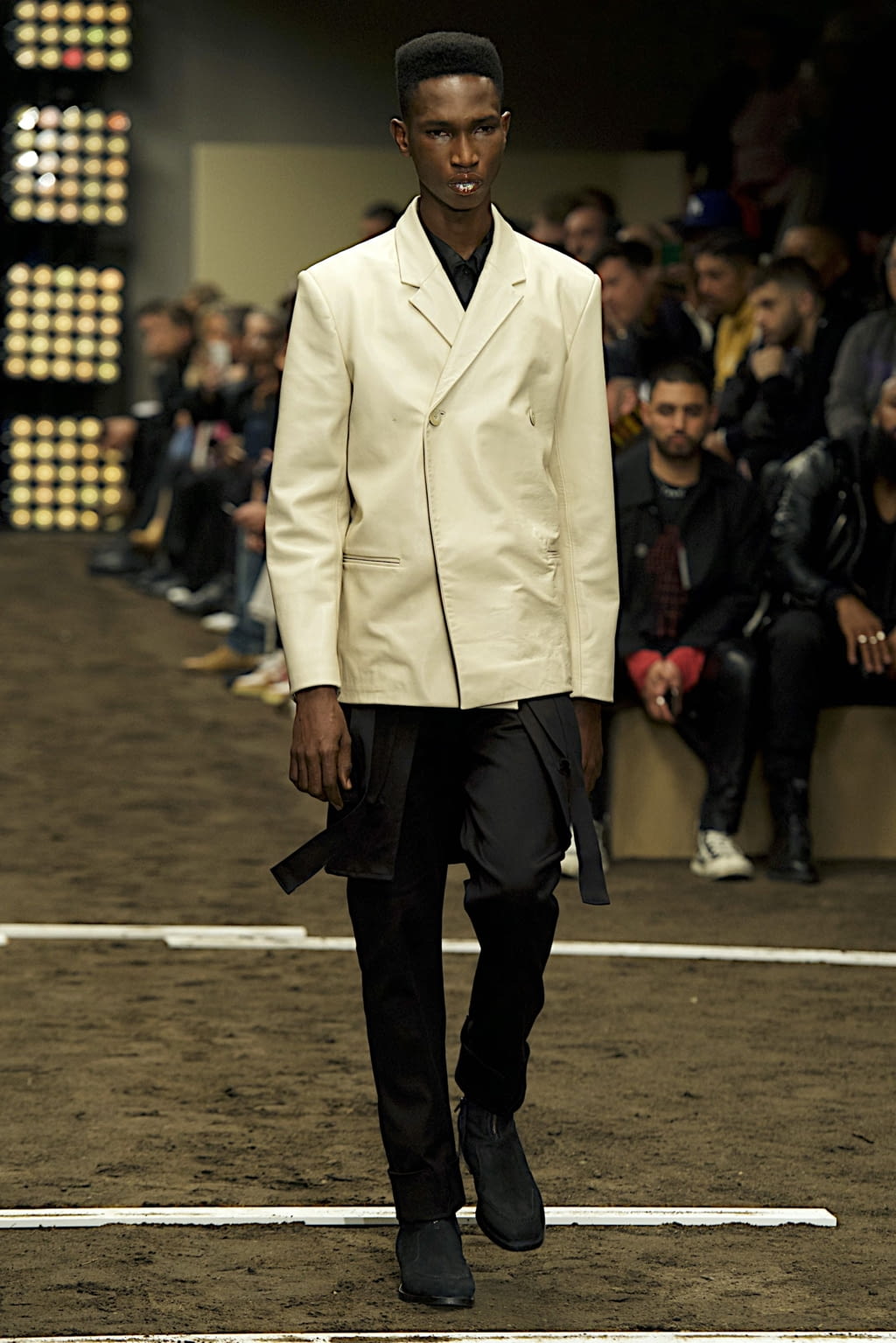 Fashion Week Paris Fall/Winter 2020 look 30 de la collection Rhude menswear