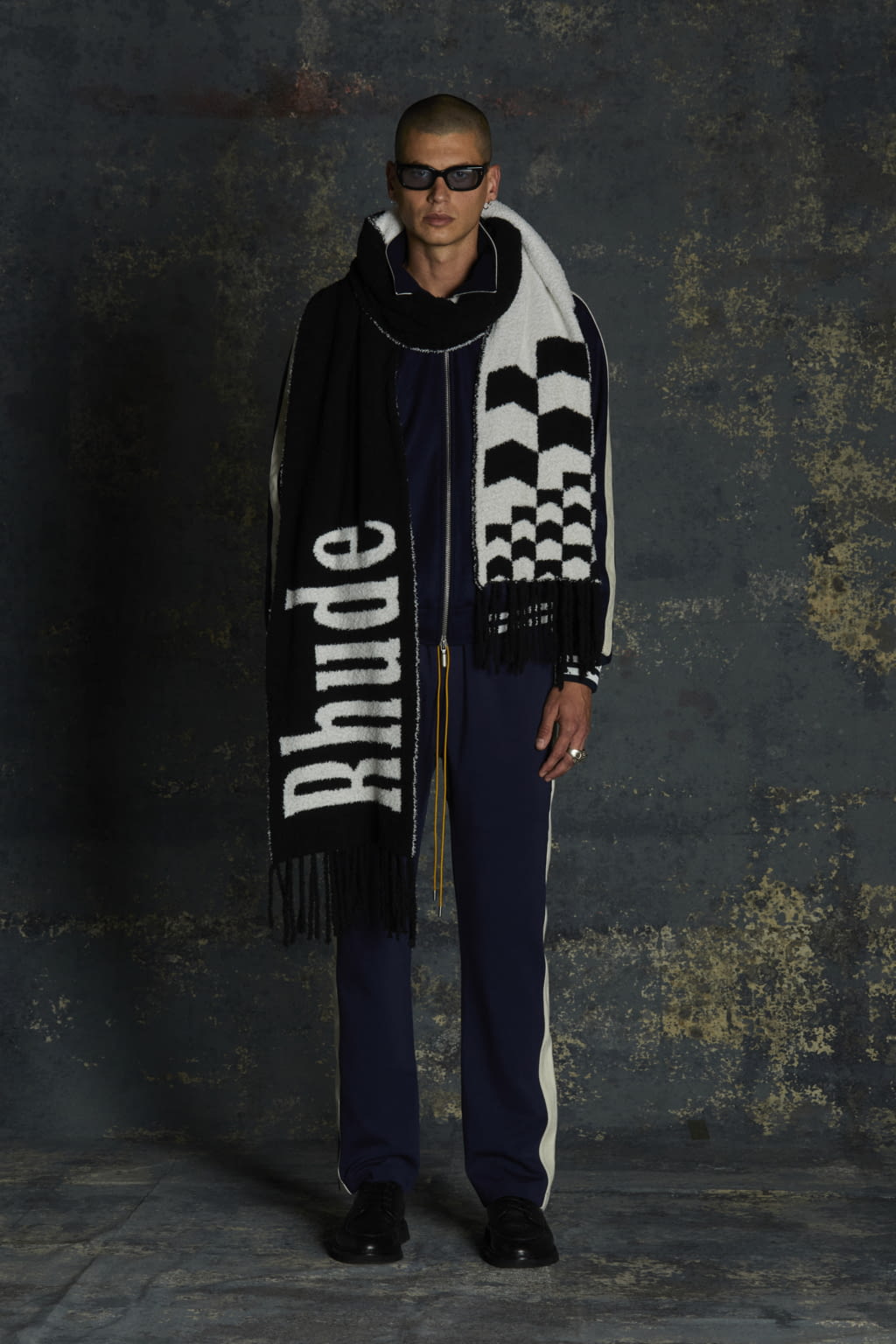 Fashion Week Paris Fall/Winter 2022 look 17 from the Rhude collection 男装