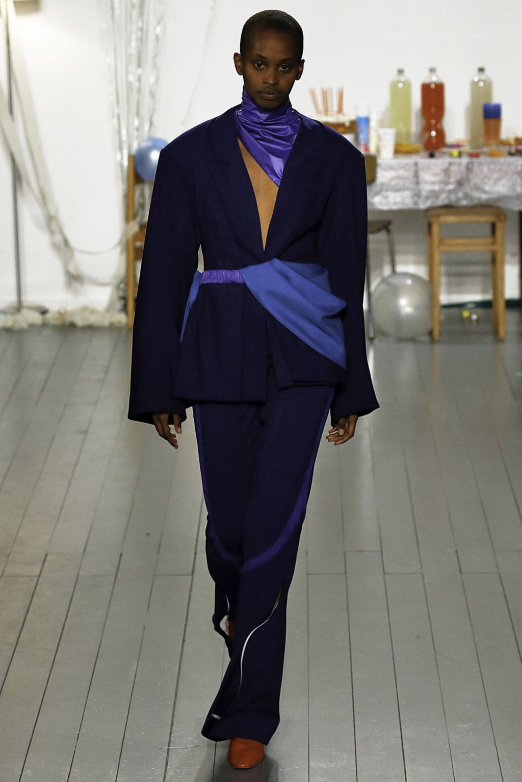 Fashion Week London Fall/Winter 2019 look 1 de la collection Richard Malone womenswear