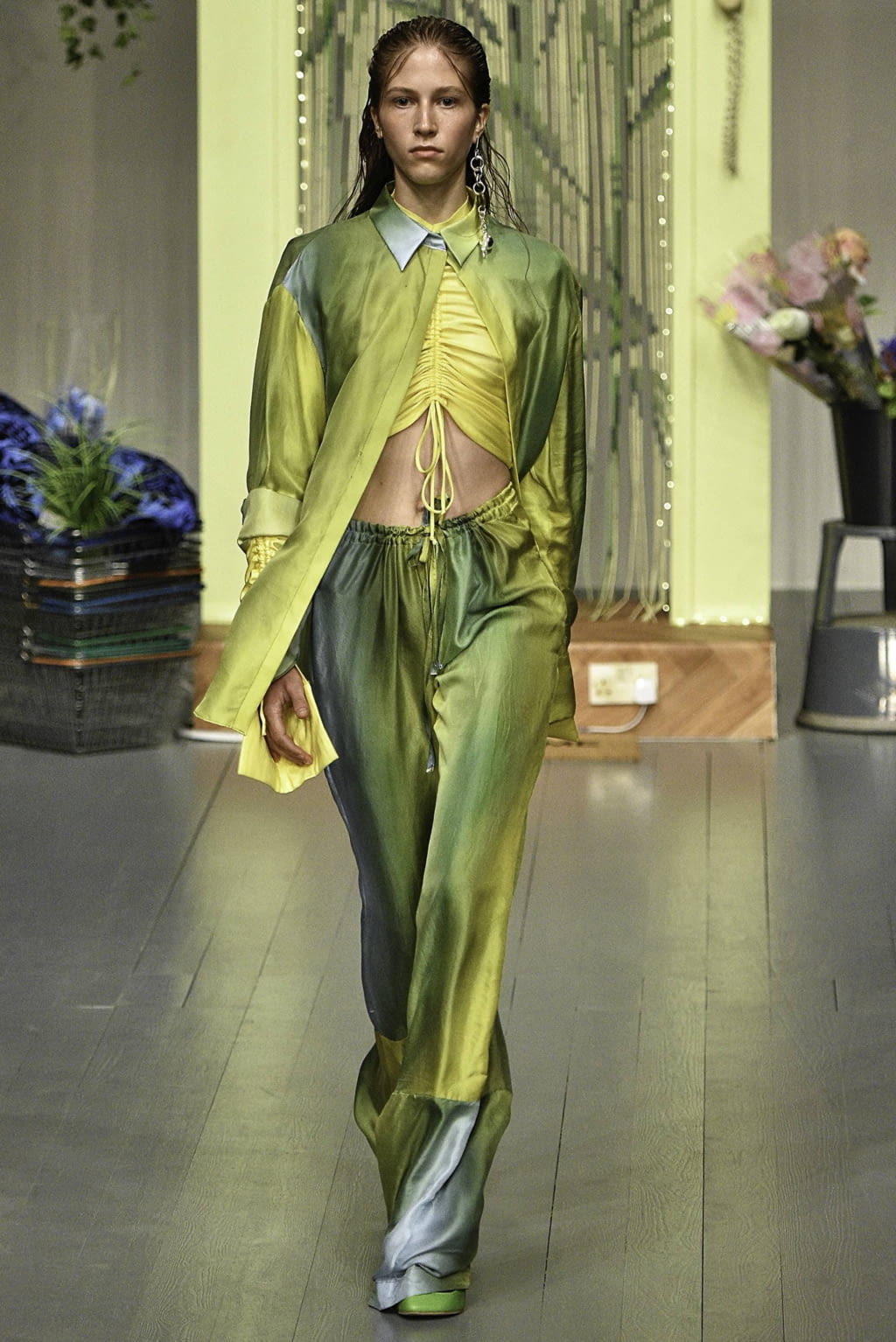 Fashion Week London Spring/Summer 2019 look 13 from the Richard Malone collection womenswear