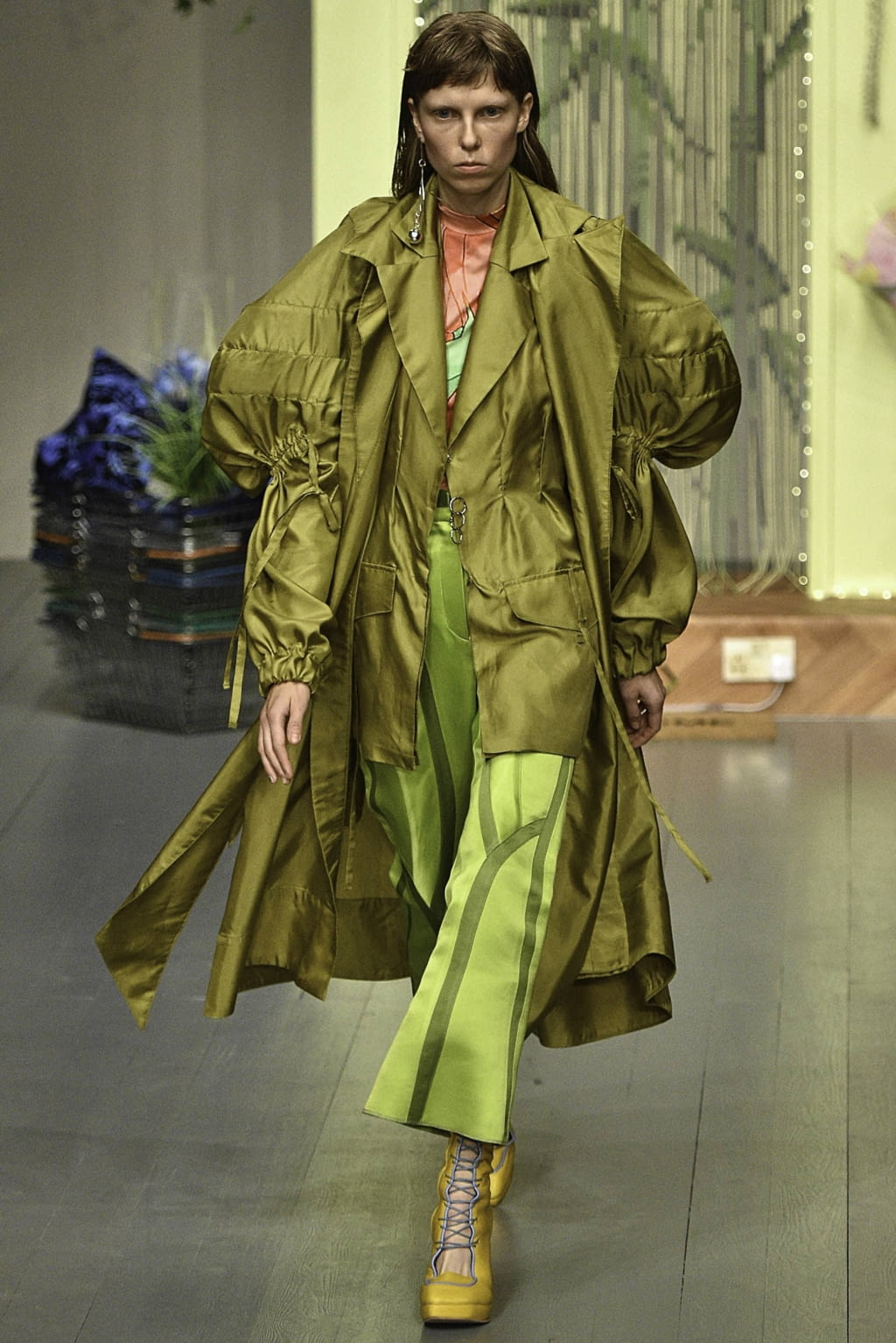 Fashion Week London Spring/Summer 2019 look 28 from the Richard Malone collection womenswear