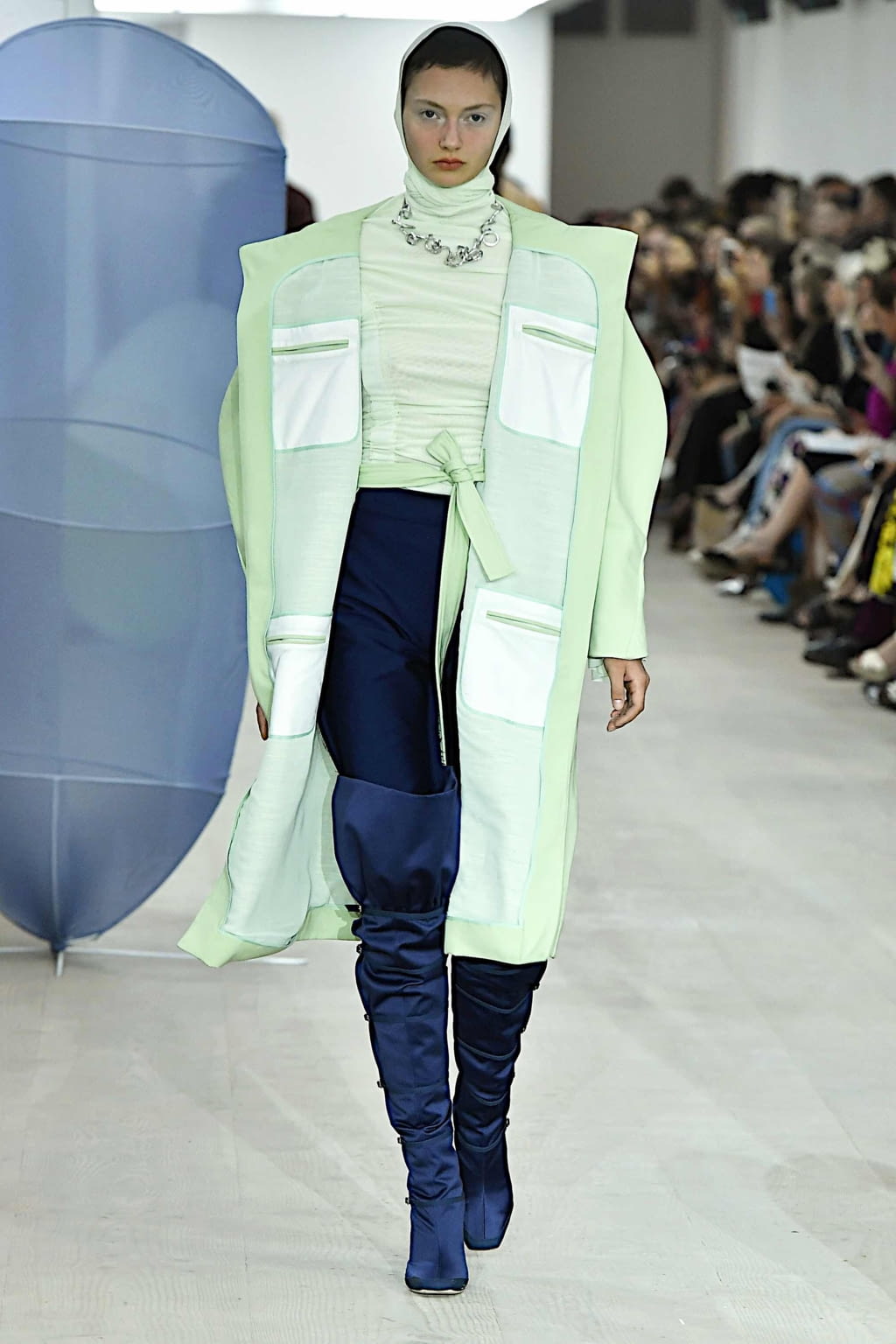 Fashion Week London Spring/Summer 2020 look 14 from the Richard Malone collection 女装