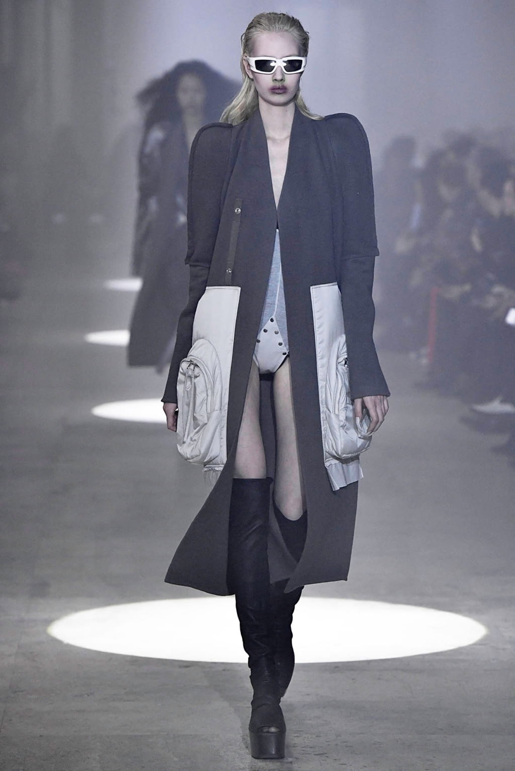 Fashion Week Paris Fall/Winter 2019 look 10 from the Rick Owens collection womenswear