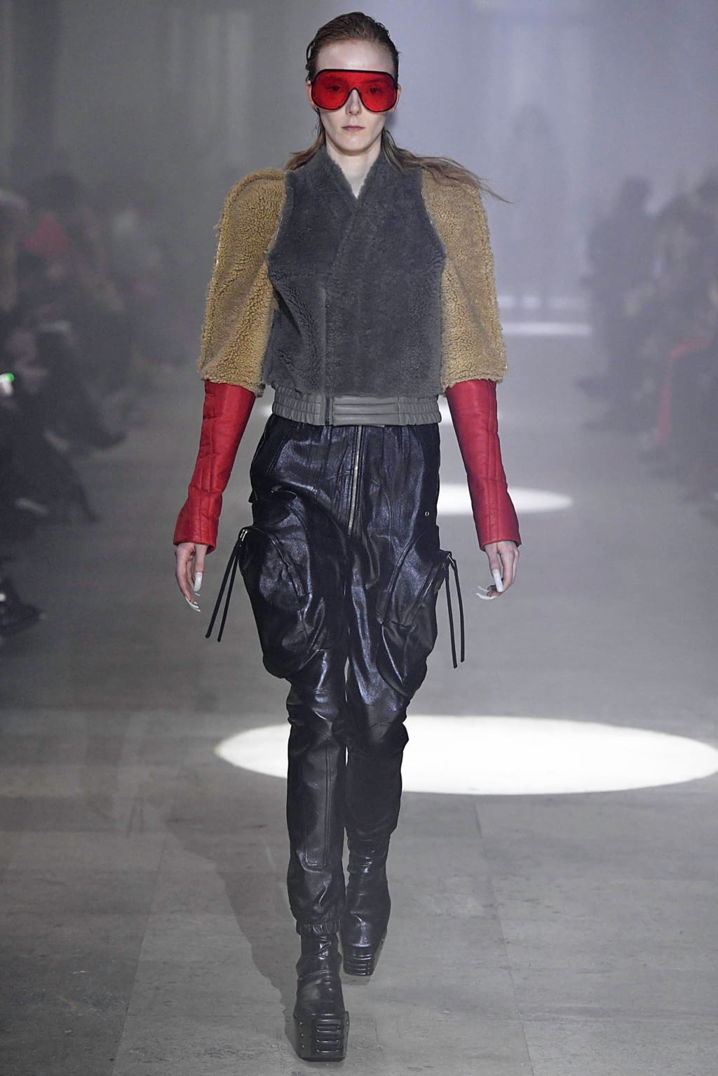 Fashion Week Paris Fall/Winter 2019 look 20 from the Rick Owens collection womenswear