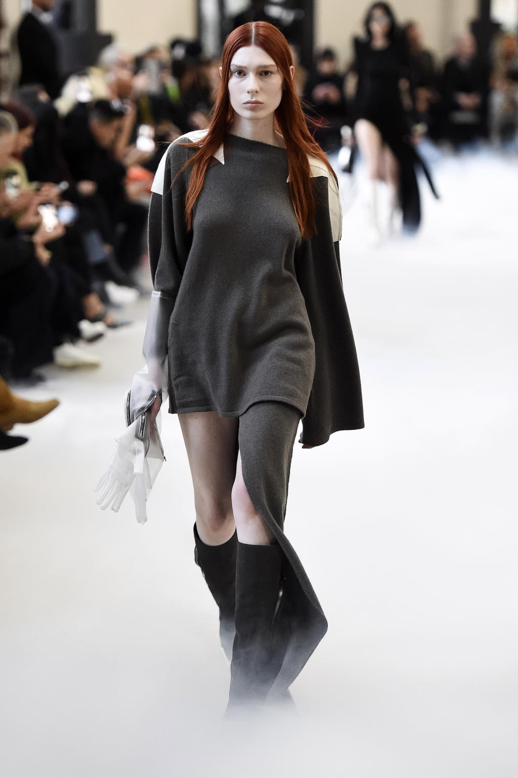 Fashion Week Paris Fall/Winter 2020 look 8 de la collection Rick Owens womenswear