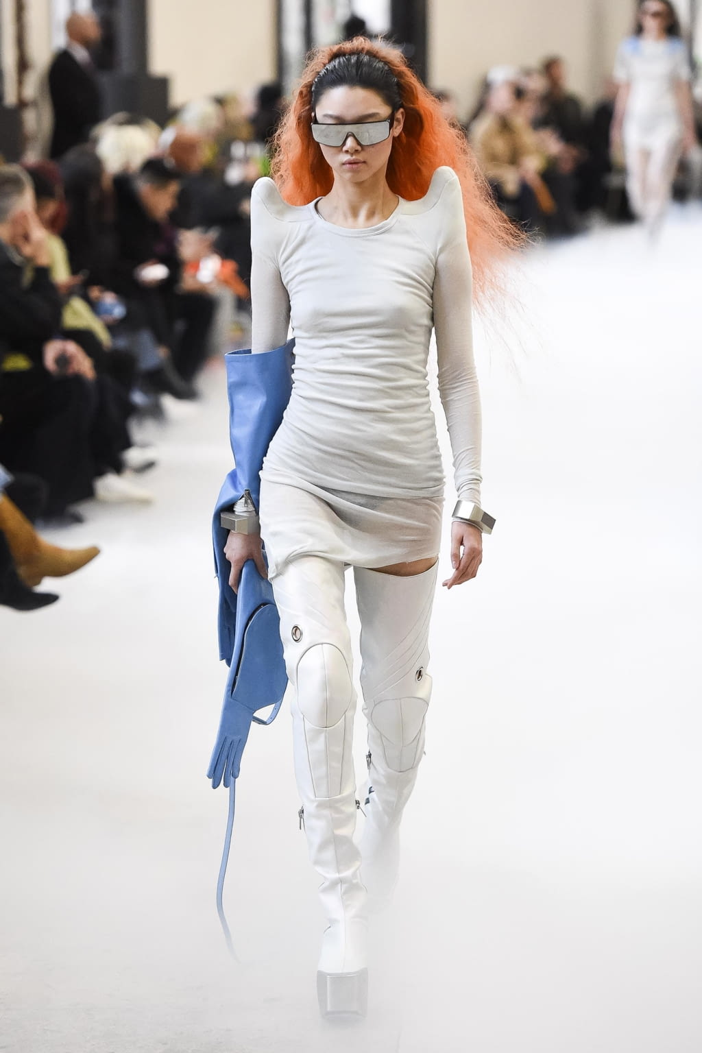 Fashion Week Paris Fall/Winter 2020 look 11 de la collection Rick Owens womenswear