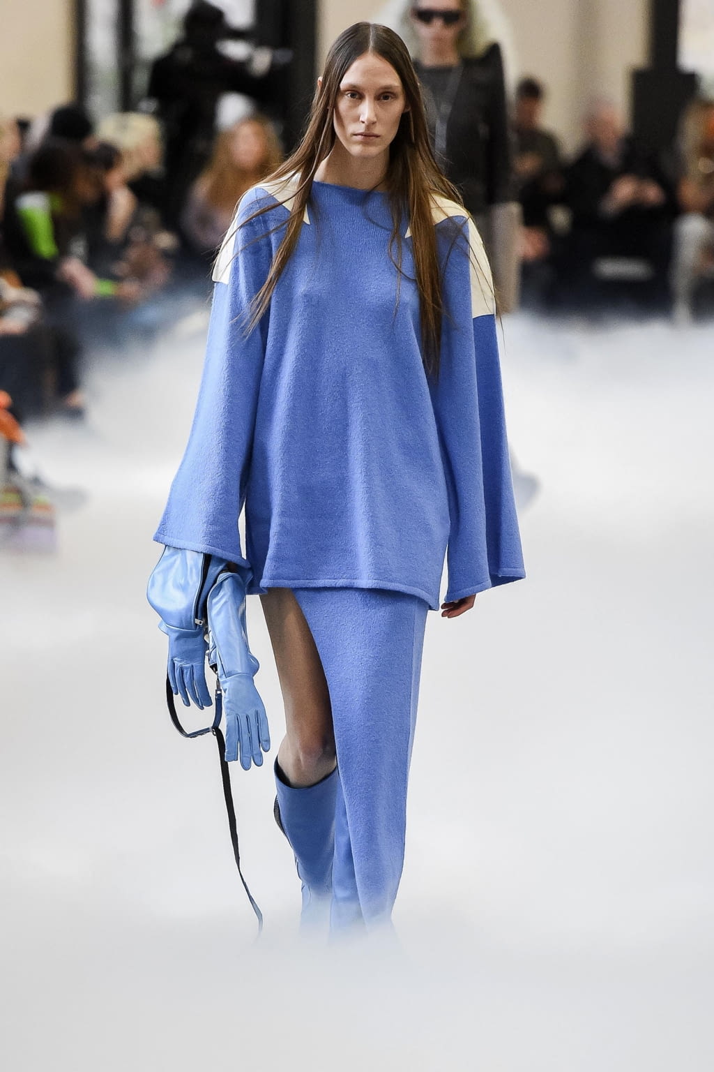 Fashion Week Paris Fall/Winter 2020 look 17 de la collection Rick Owens womenswear