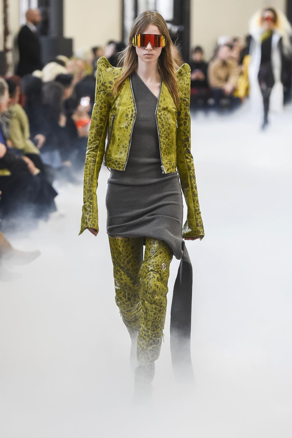 Fashion Week Paris Fall/Winter 2020 look 20 de la collection Rick Owens womenswear