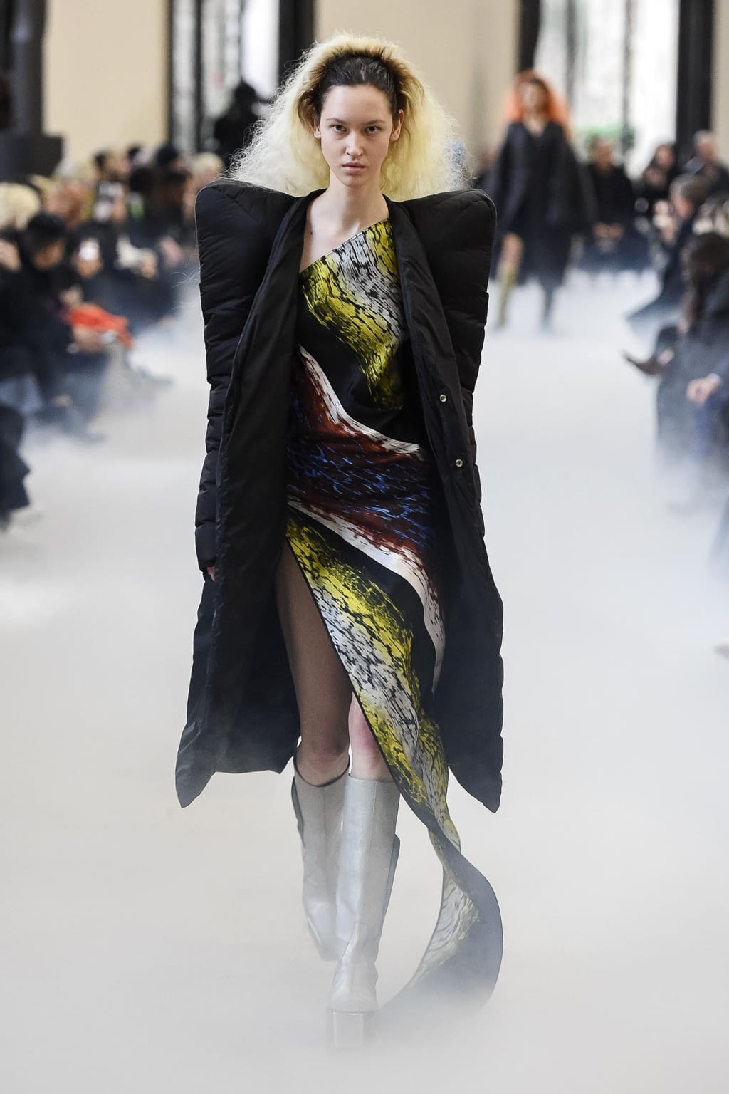 Fashion Week Paris Fall/Winter 2020 look 23 de la collection Rick Owens womenswear