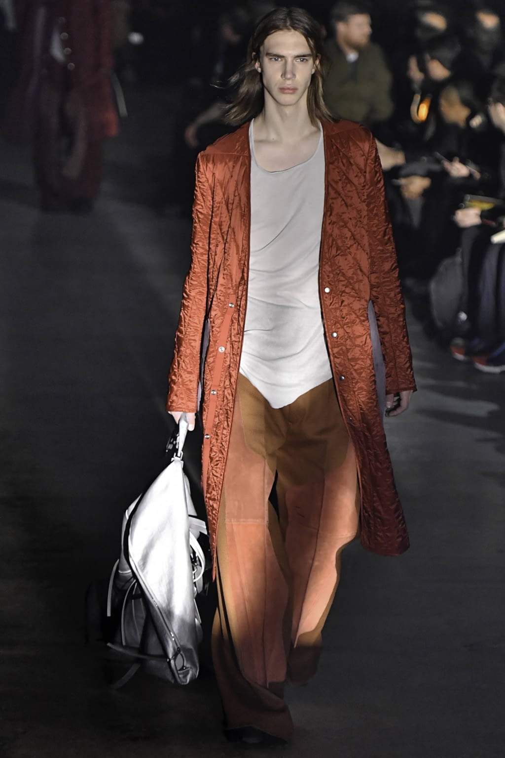 Fashion Week Paris Fall/Winter 2019 look 9 from the Rick Owens collection menswear