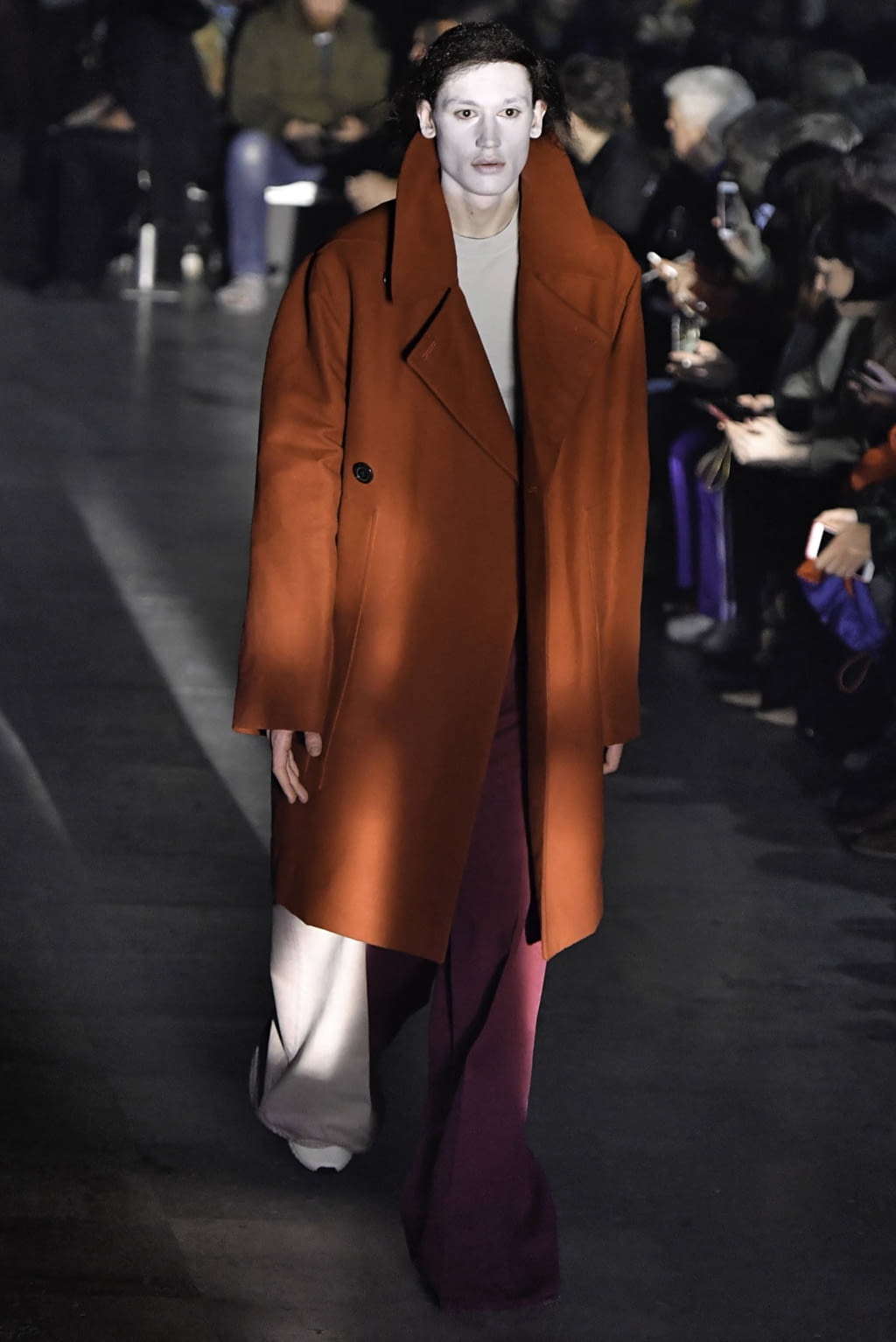 Fashion Week Paris Fall/Winter 2019 look 23 de la collection Rick Owens menswear
