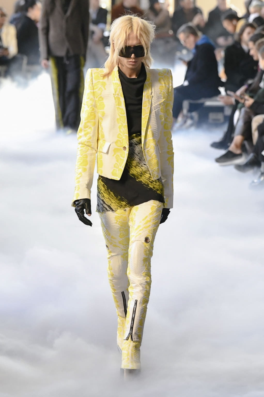 Fashion Week Paris Fall/Winter 2020 look 24 de la collection Rick Owens menswear