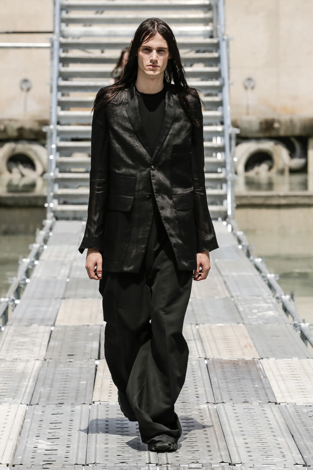 Fashion Week Paris Spring/Summer 2018 look 29 de la collection Rick Owens menswear