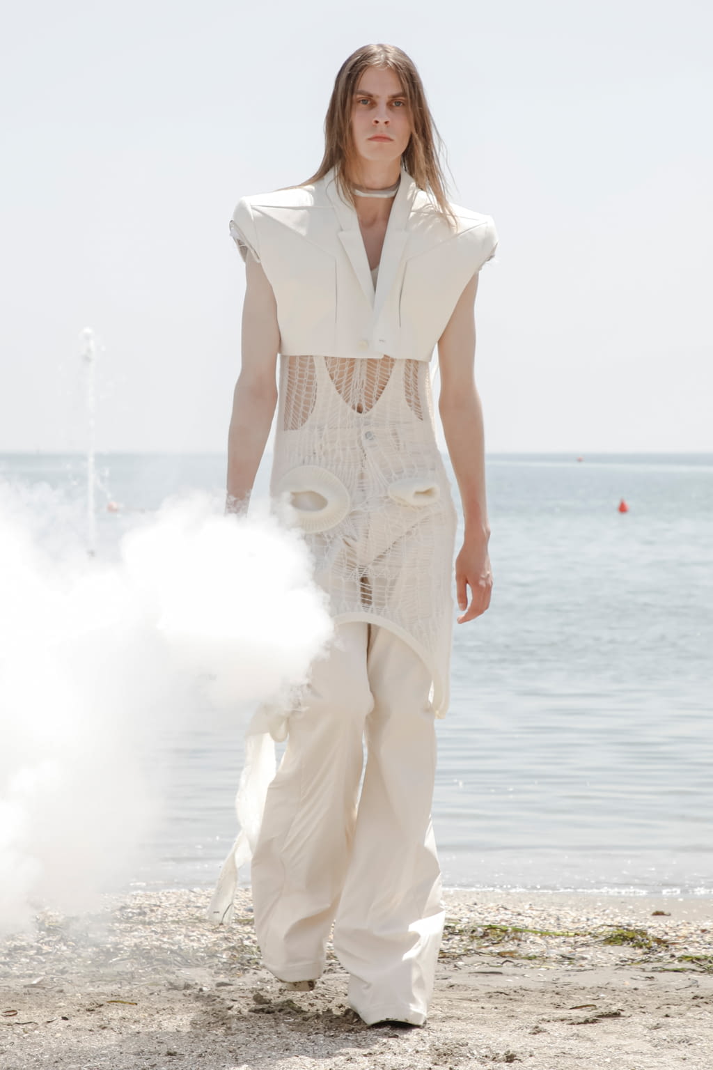 Fashion Week Paris Spring/Summer 2022 look 17 de la collection Rick Owens menswear