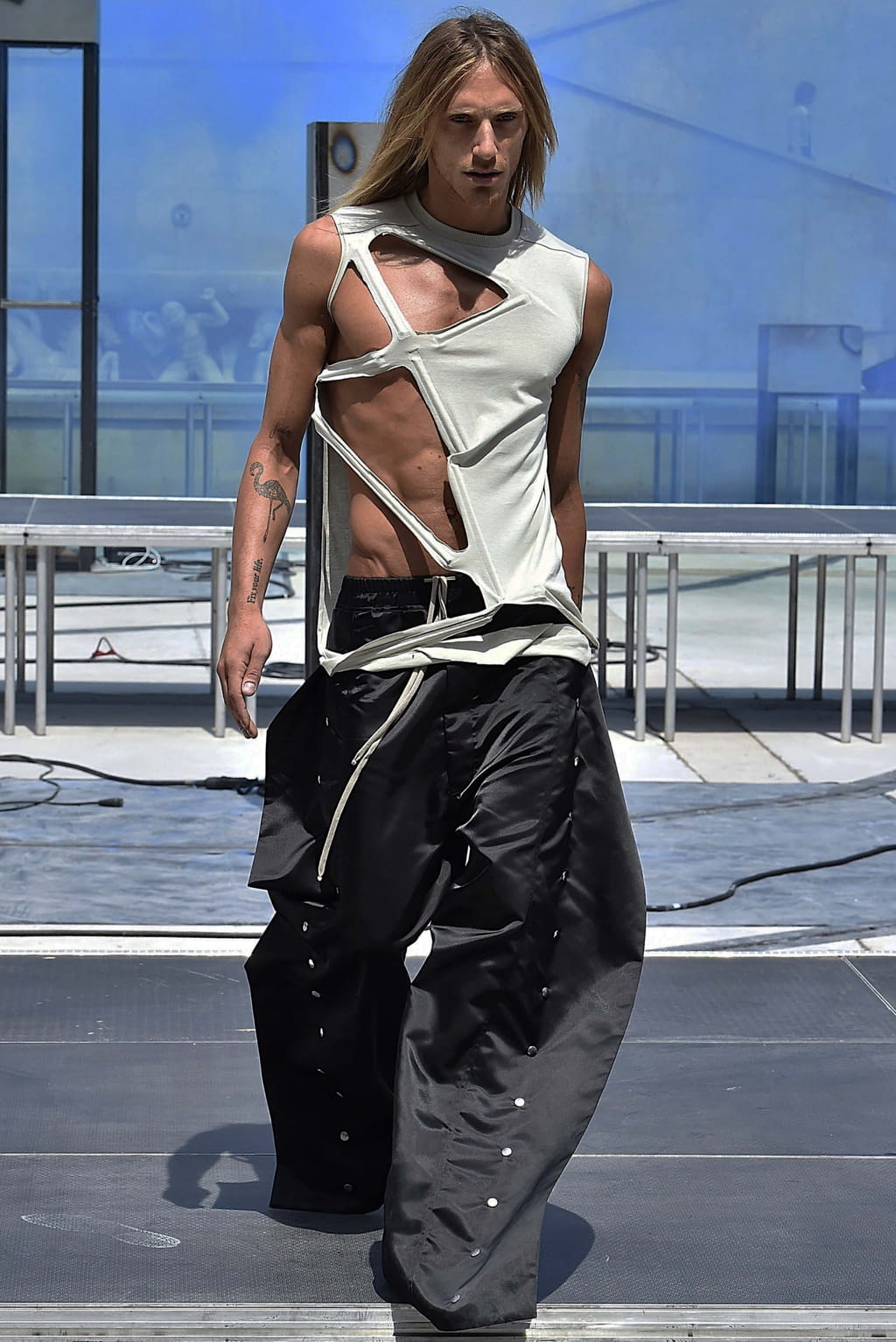 Fashion Week Paris Spring/Summer 2019 look 1 from the Rick Owens collection menswear