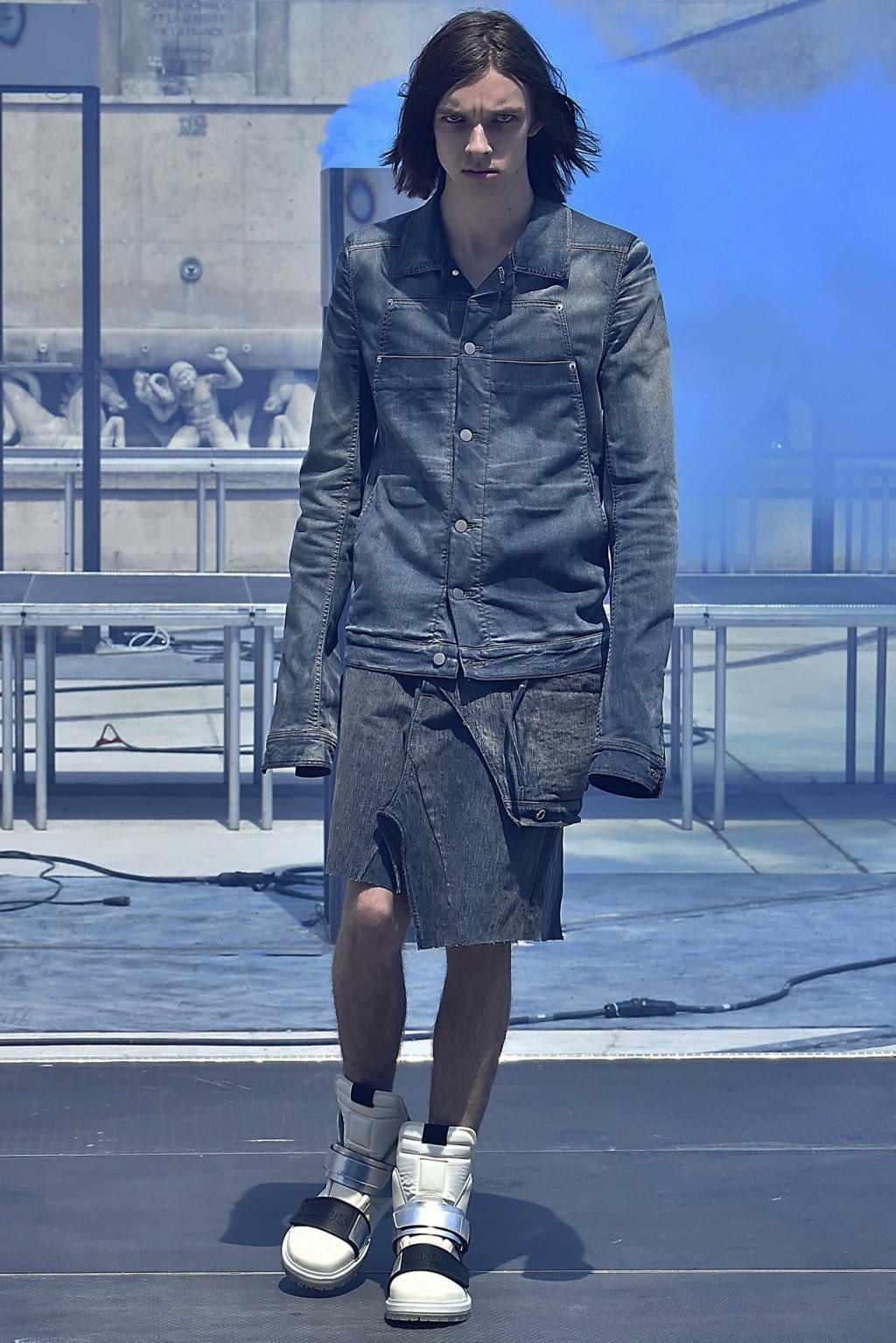 Fashion Week Paris Spring/Summer 2019 look 13 from the Rick Owens collection menswear
