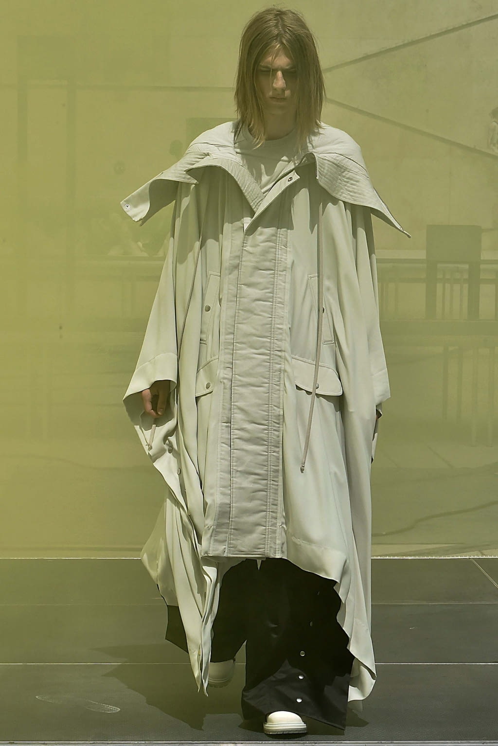 Fashion Week Paris Spring/Summer 2019 look 25 from the Rick Owens collection menswear