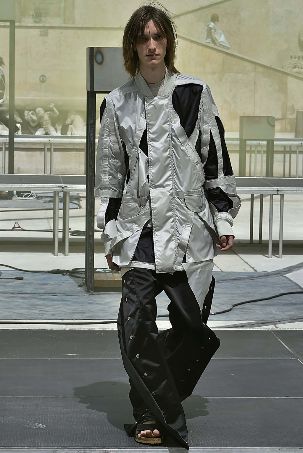 Fashion Week Paris Spring/Summer 2019 look 28 from the Rick Owens collection 男装