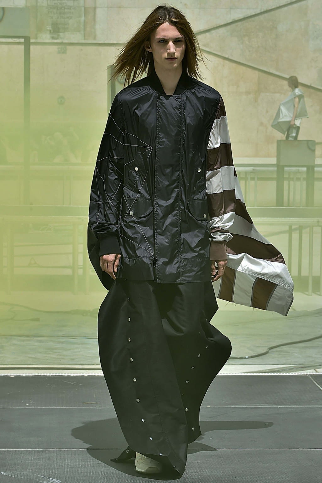 Fashion Week Paris Spring/Summer 2019 look 30 from the Rick Owens collection menswear