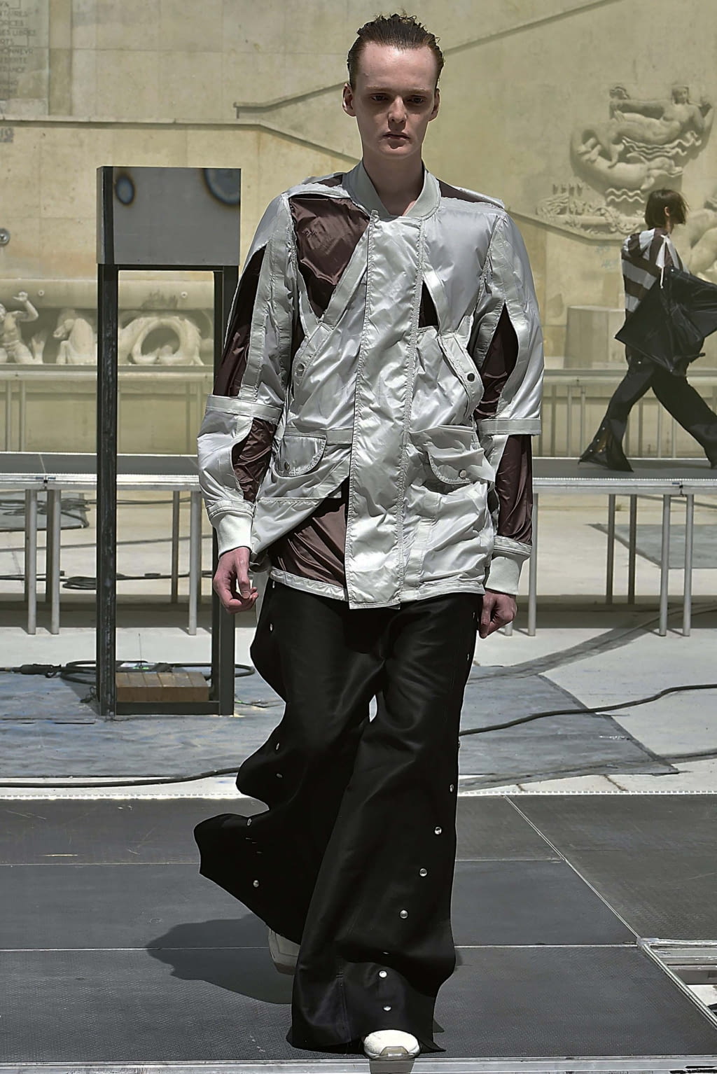 Fashion Week Paris Spring/Summer 2019 look 32 from the Rick Owens collection menswear