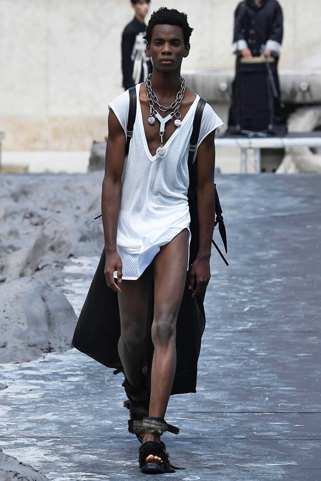 Fashion Week Paris Spring/Summer 2020 look 32 from the Rick Owens collection menswear