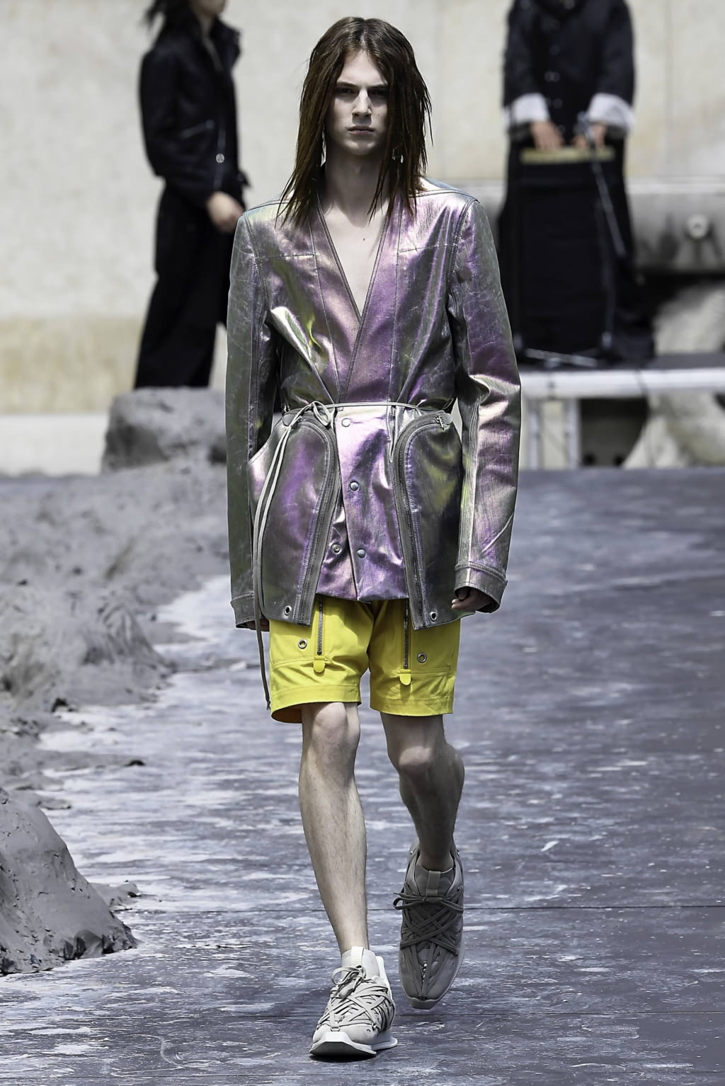 Fashion Week Paris Spring/Summer 2020 look 40 de la collection Rick Owens menswear