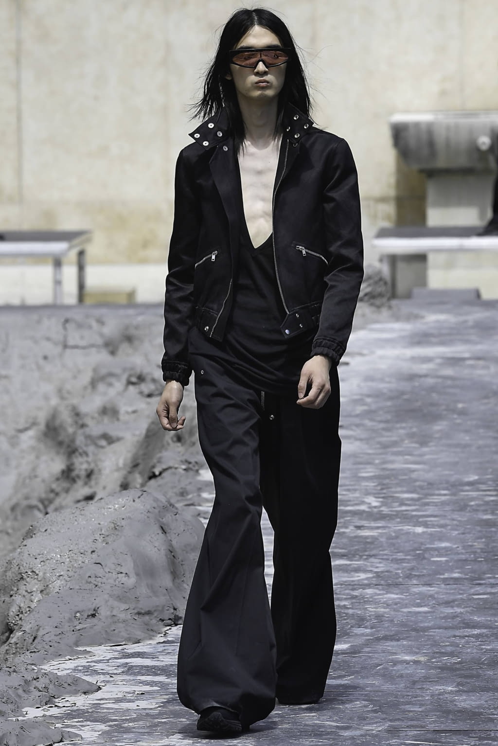 Fashion Week Paris Spring/Summer 2020 look 42 from the Rick Owens collection menswear