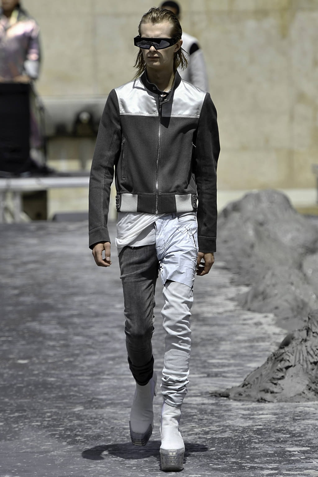 Fashion Week Paris Spring/Summer 2020 look 23 from the Rick Owens collection menswear
