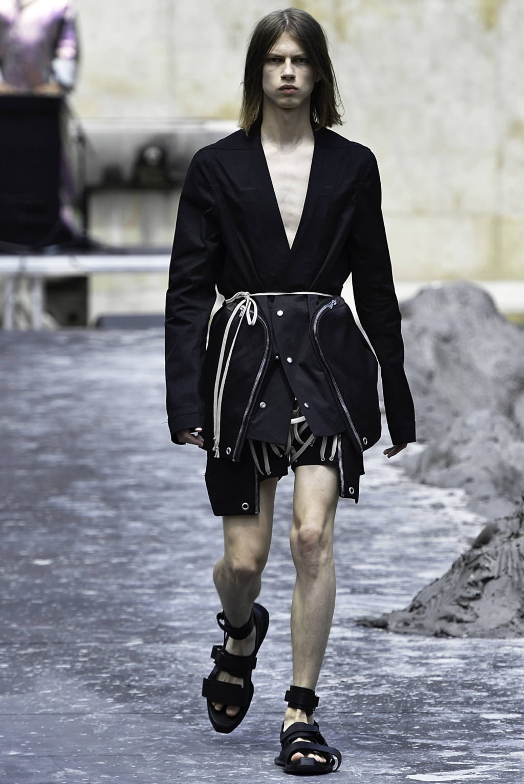Fashion Week Paris Spring/Summer 2020 look 42 from the Rick Owens collection menswear
