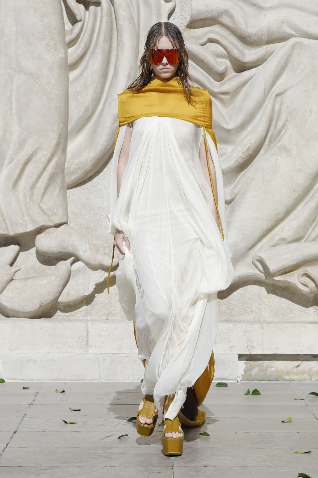Fashion Week Paris Spring/Summer 2022 look 35 from the Rick Owens collection womenswear