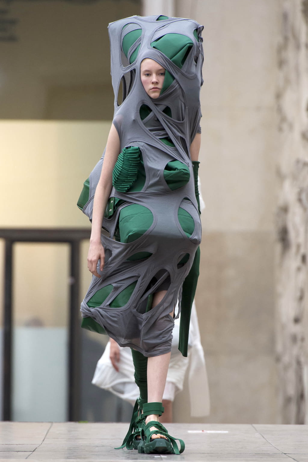 Fashion Week Paris Spring/Summer 2018 look 37 from the Rick Owens collection womenswear