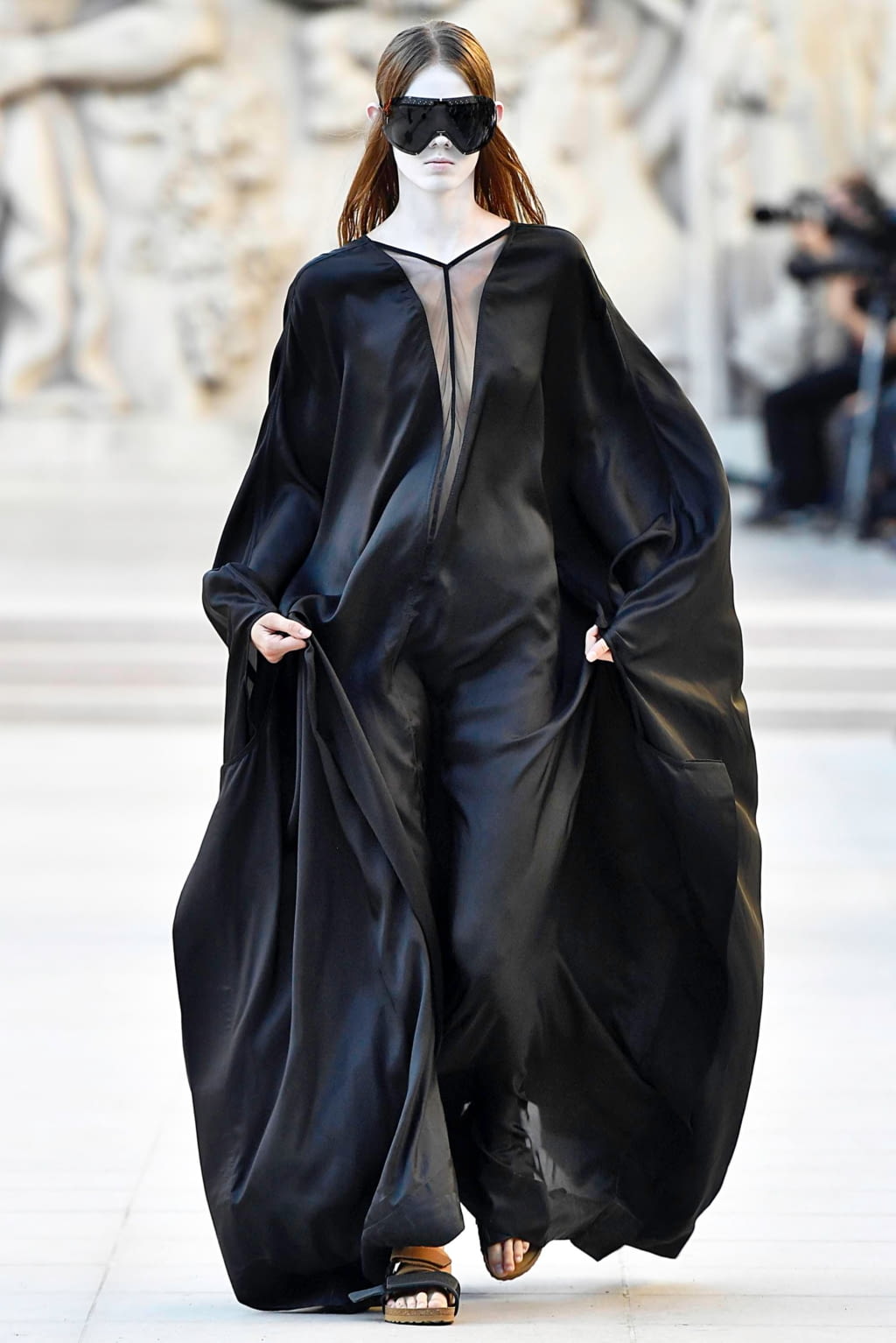 Fashion Week Paris Spring/Summer 2019 look 37 from the Rick Owens collection 女装