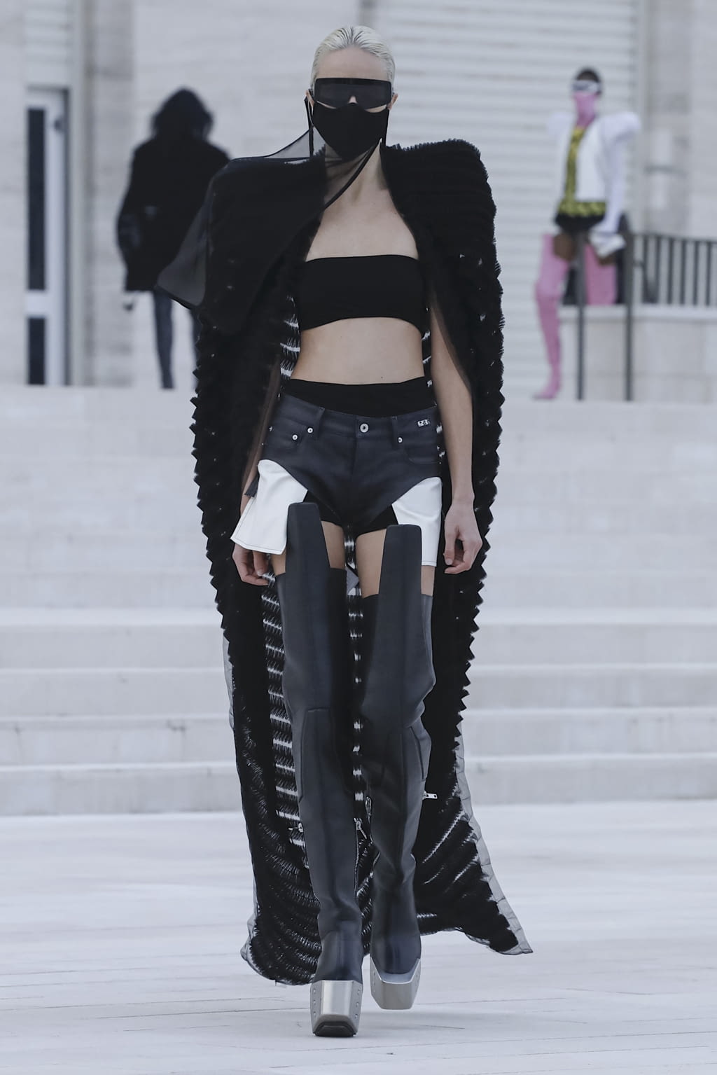 Fashion Week Paris Spring/Summer 2021 look 26 from the Rick Owens collection womenswear
