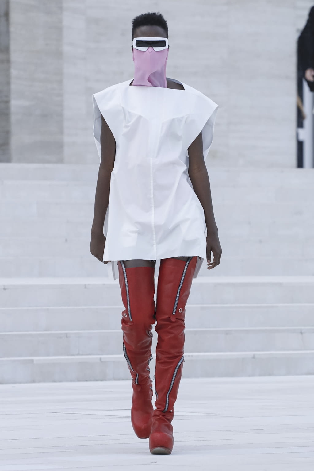 Fashion Week Paris Spring/Summer 2021 look 32 from the Rick Owens collection womenswear