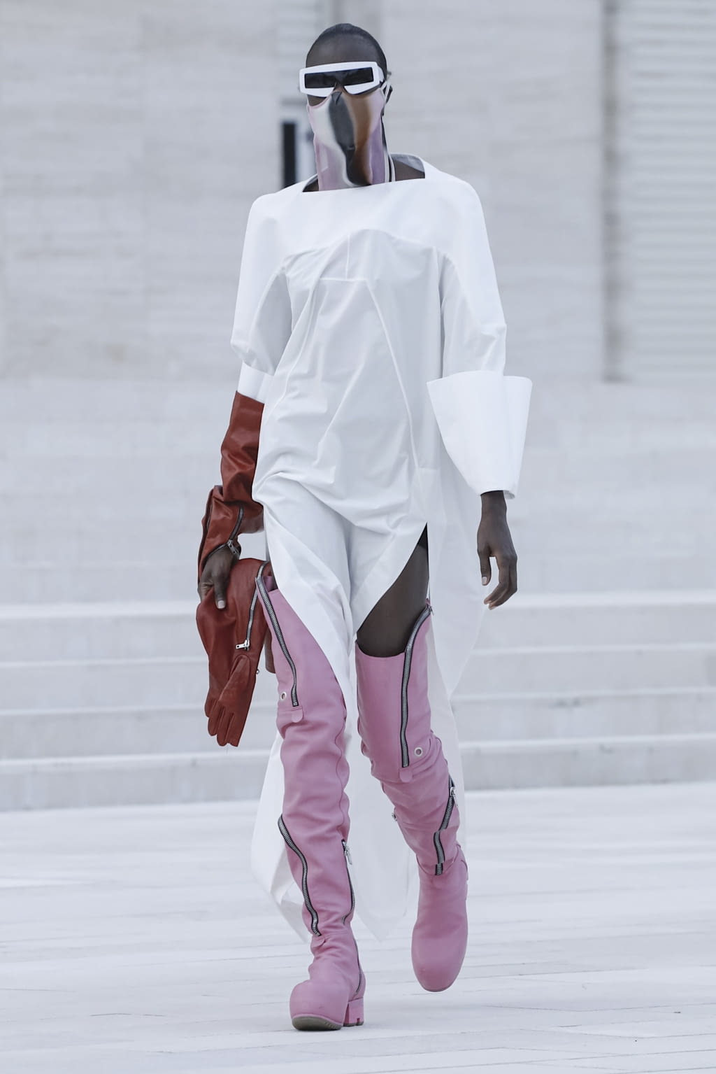 Fashion Week Paris Spring/Summer 2021 look 36 from the Rick Owens collection womenswear