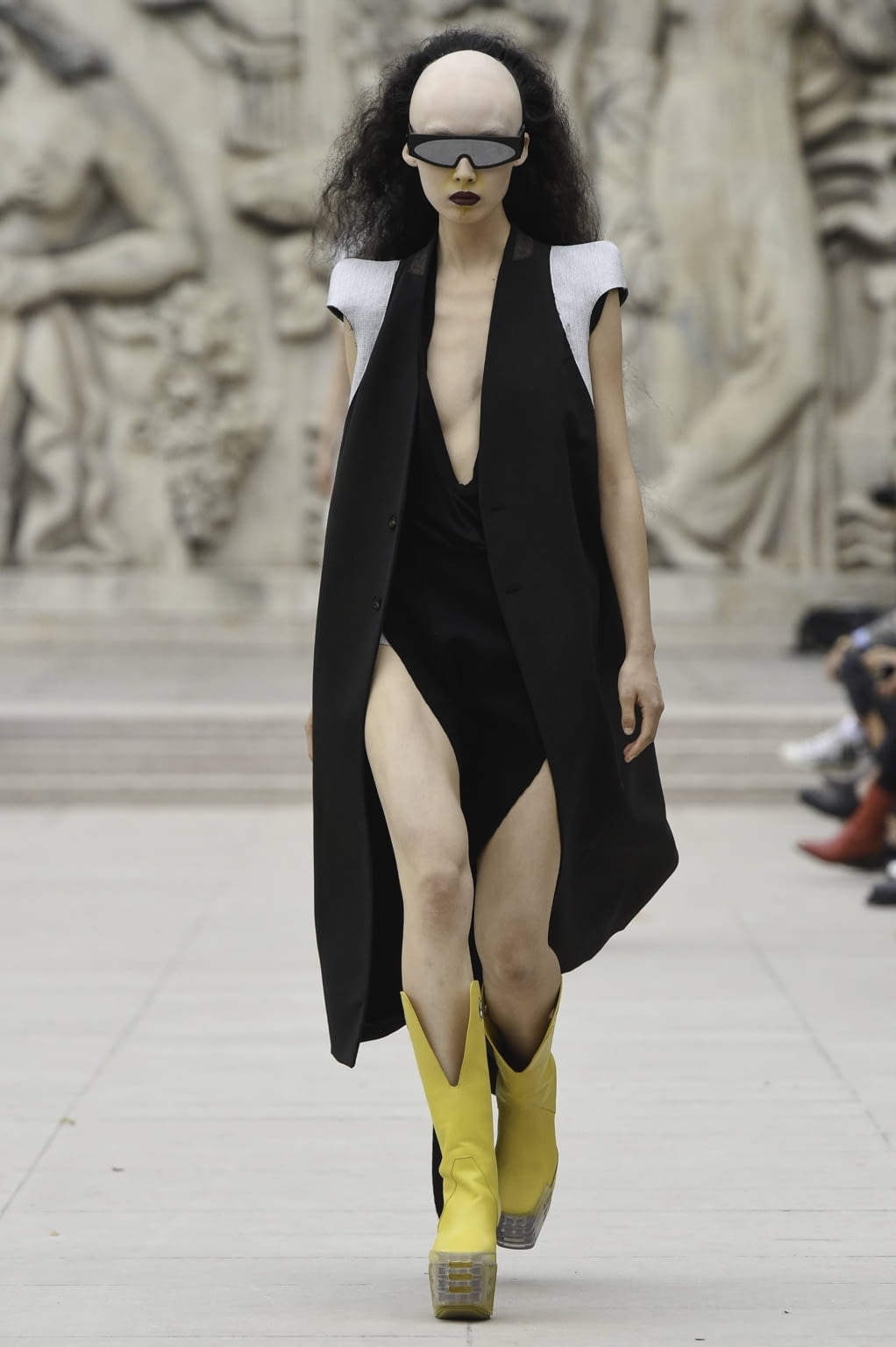 Fashion Week Paris Spring/Summer 2020 look 8 de la collection Rick Owens womenswear