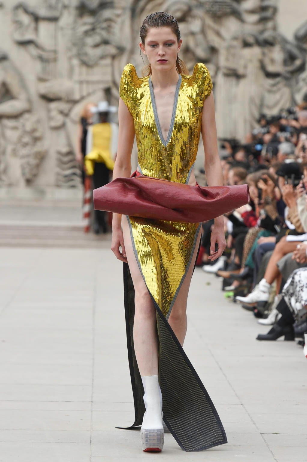Fashion Week Paris Spring/Summer 2020 look 15 de la collection Rick Owens womenswear