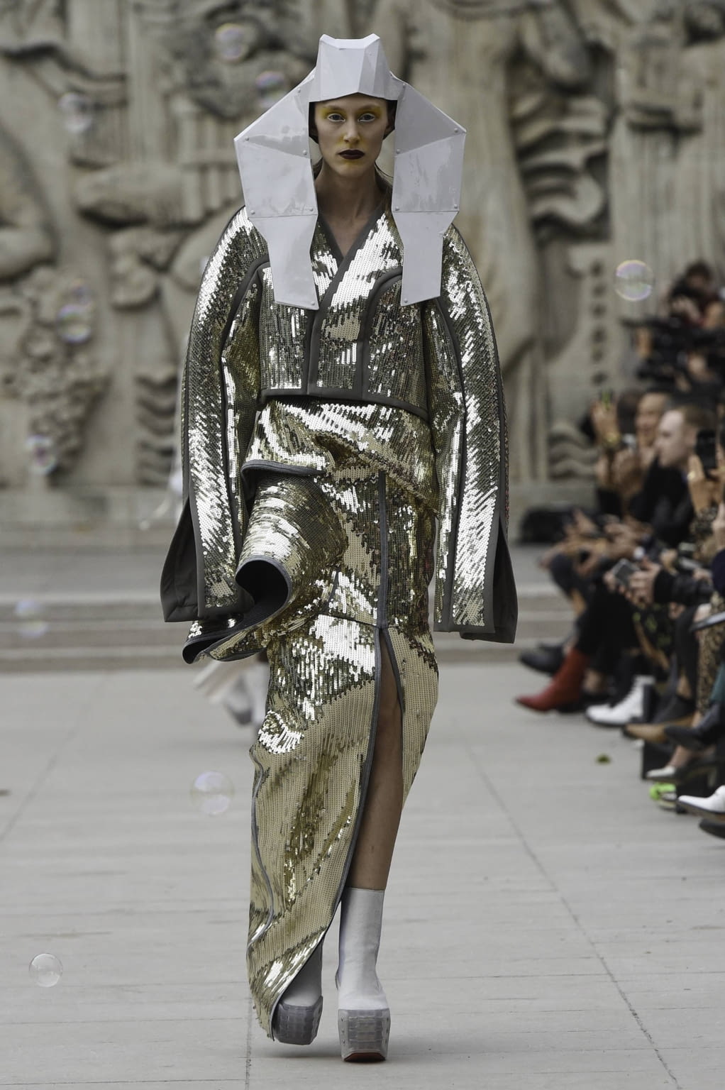 Fashion Week Paris Spring/Summer 2020 look 27 from the Rick Owens collection womenswear