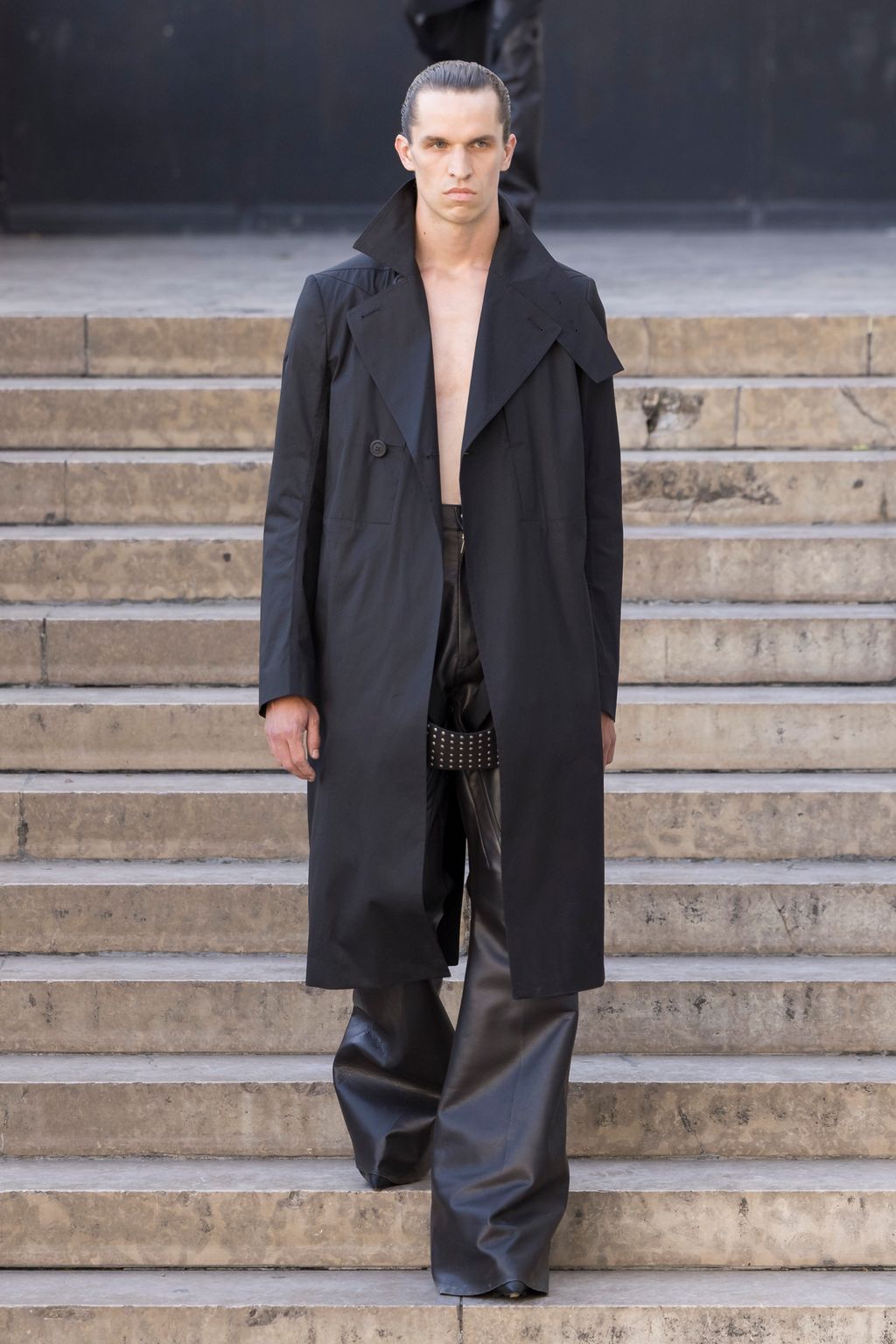 Fashion Week Paris Spring/Summer 2026 look 10 from the Rick Owens collection menswear