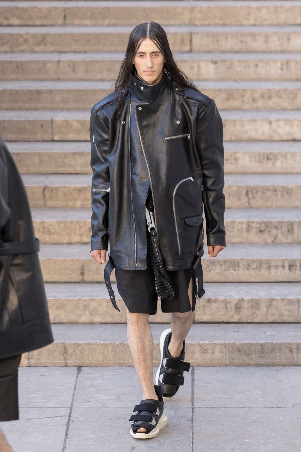 Fashion Week Paris Spring/Summer 2026 look 29 from the Rick Owens collection menswear