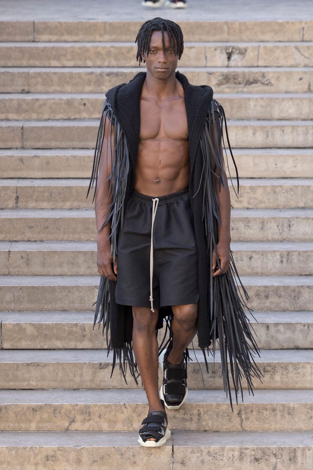 Fashion Week Paris Spring/Summer 2026 look 31 from the Rick Owens collection menswear