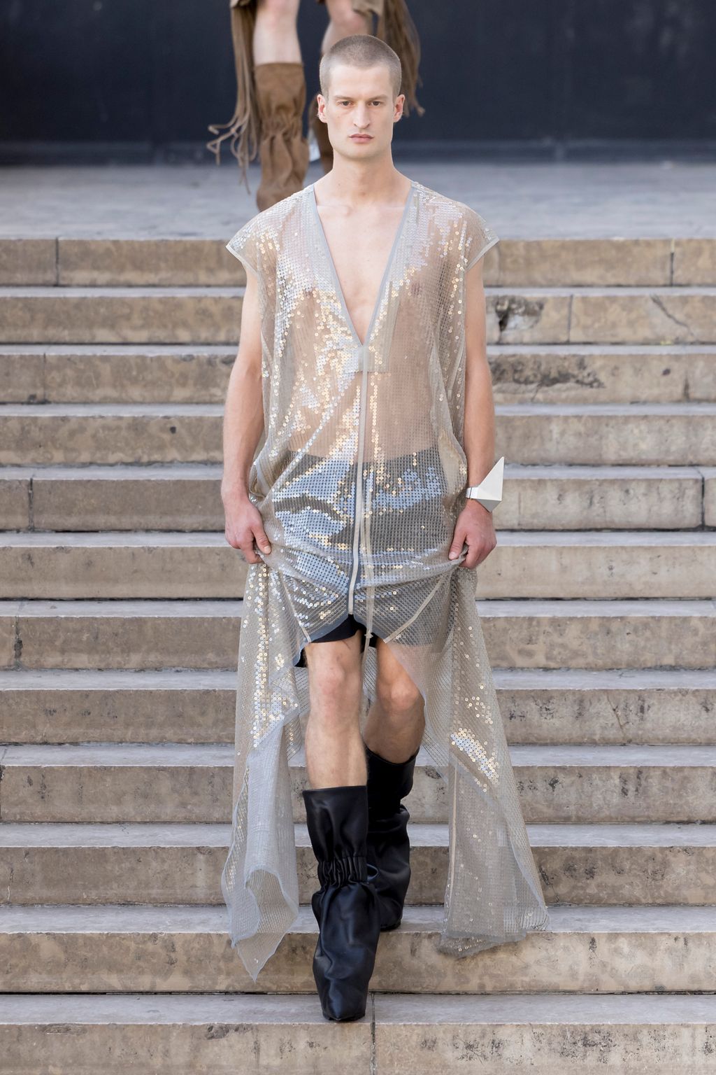 Fashion Week Paris Spring/Summer 2026 look 35 from the Rick Owens collection 男装
