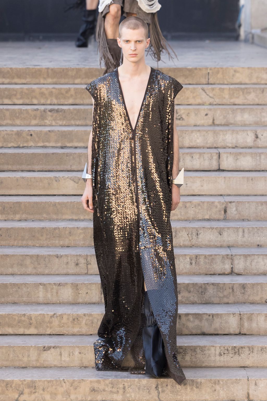 Fashion Week Paris Spring/Summer 2026 look 38 from the Rick Owens collection 男装