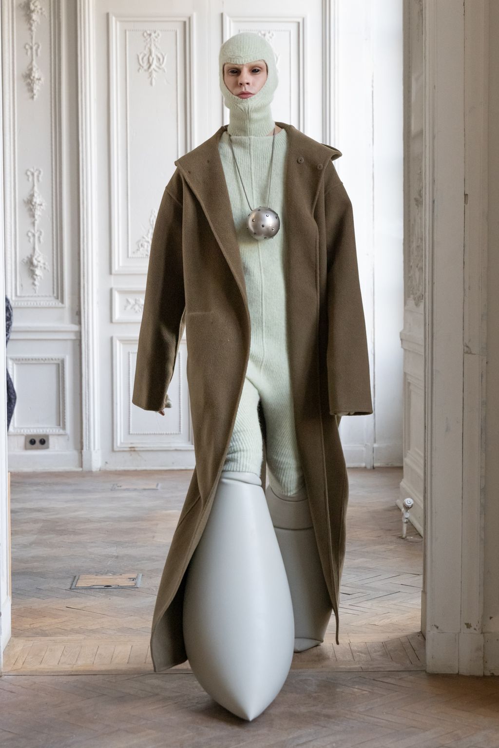 Fashion Week Paris Fall/Winter 2024 look 27 de la collection Rick Owens menswear
