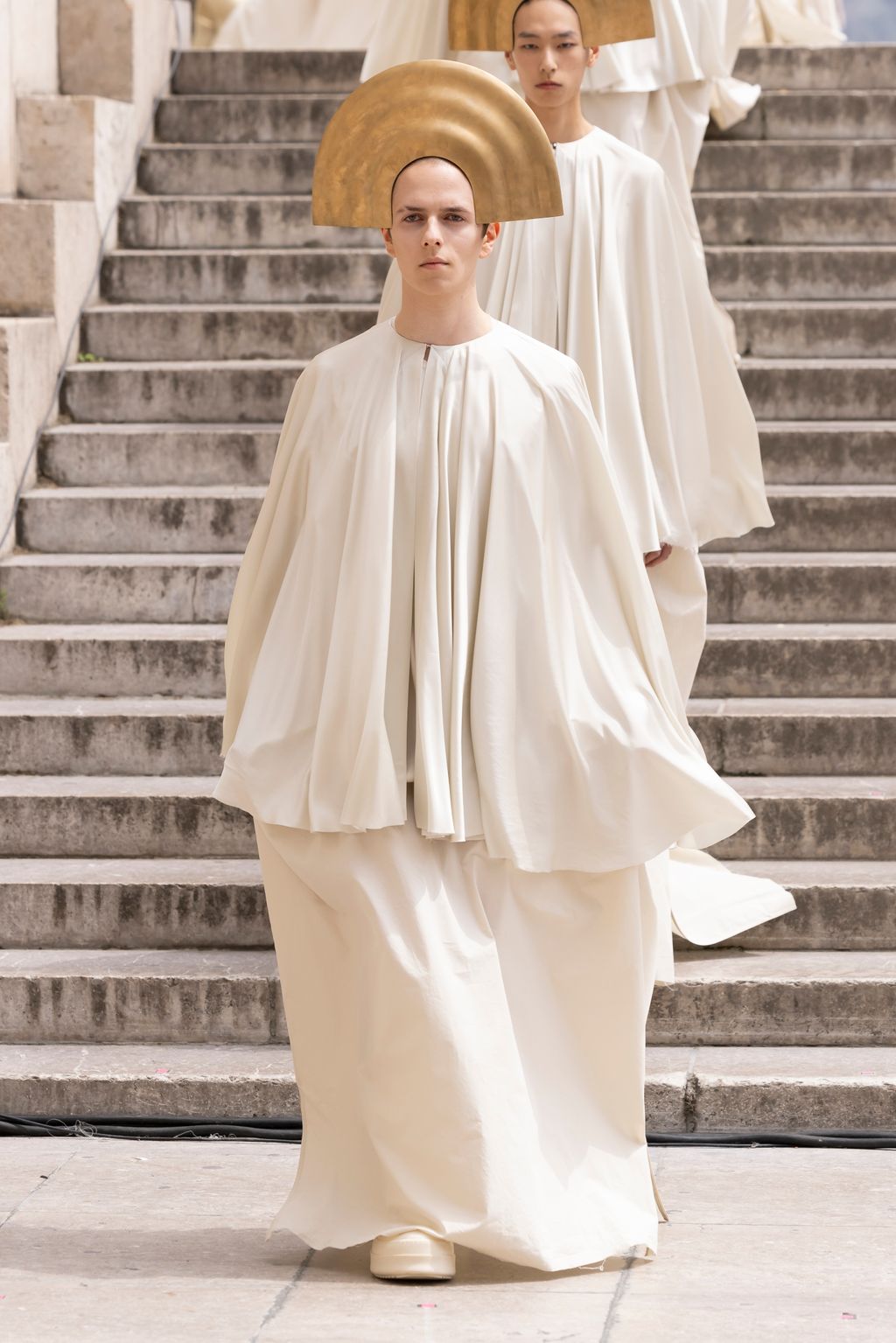 Fashion Week Paris Spring-Summer 2025 look 9 from the Rick Owens collection menswear