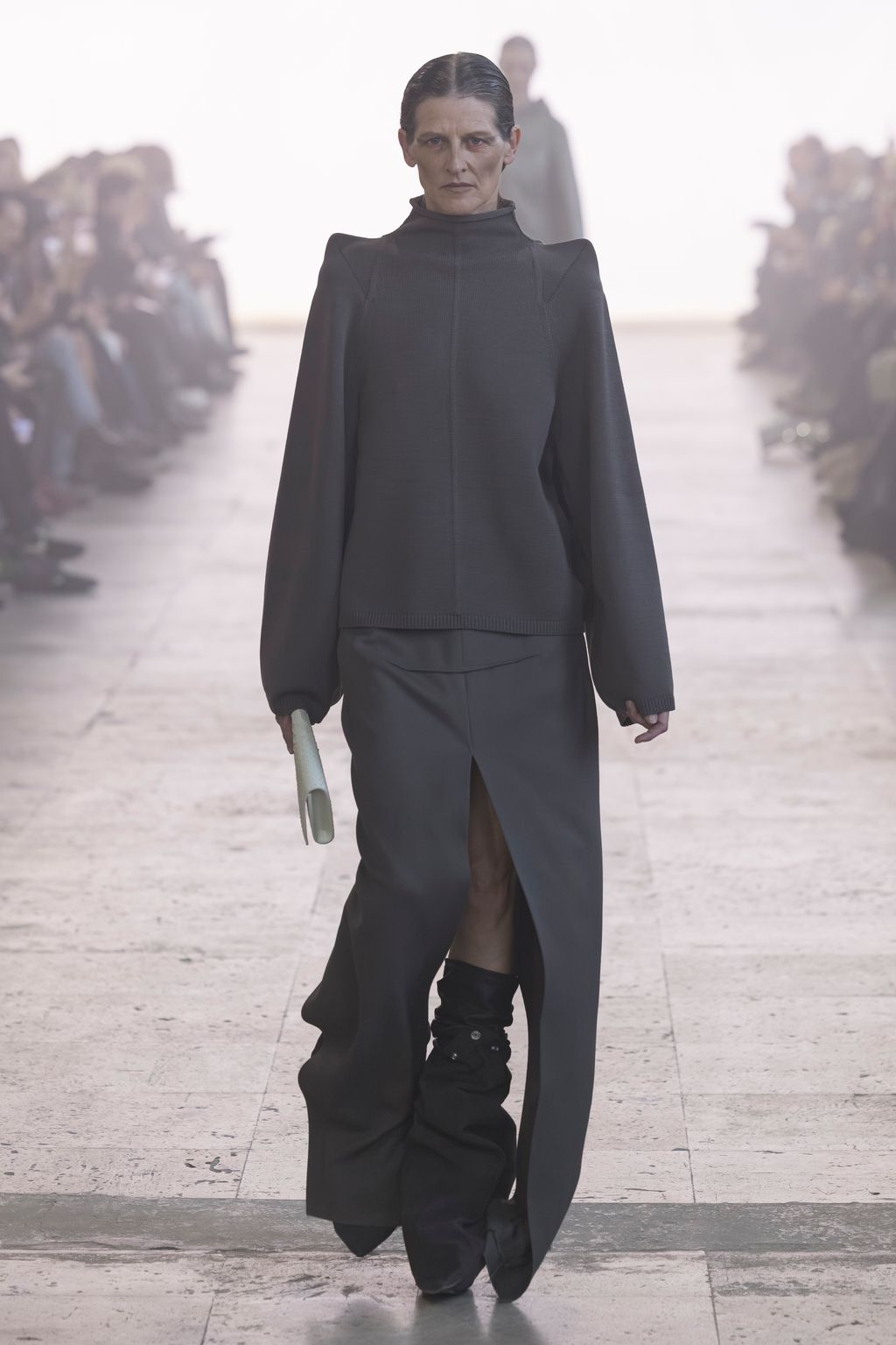 Fashion Week Paris Fall/Winter 2025 look 11 from the Rick Owens collection womenswear